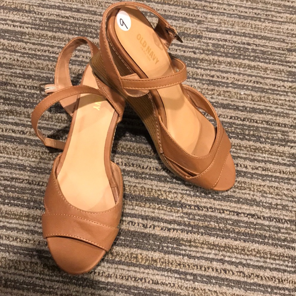Old Navy Tan Wedges